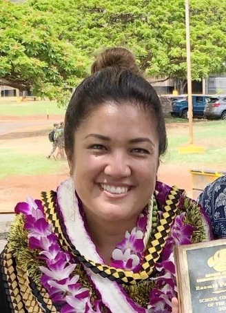 Brittnie Caraulia receives a warm welcome home after being recognized as Hawaii's Counselor of the Year.