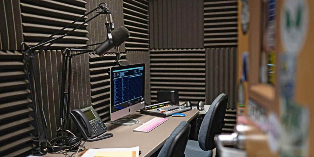 Radio CUH station